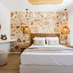 Arsenis Luxury Πλάκα