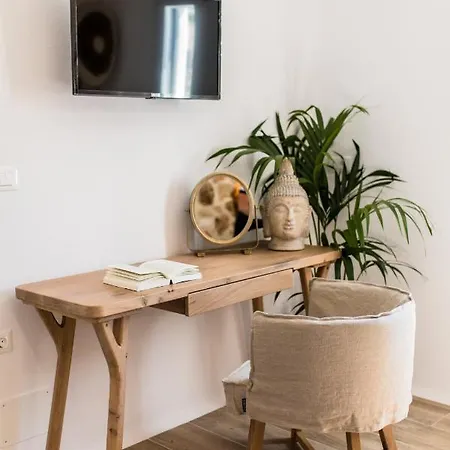 Arsenis Luxury Villa *