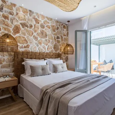 Arsenis Luxury Villa *