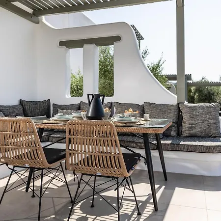 Arsenis Luxury Villa *