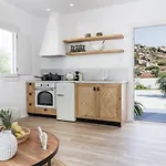 Arsenis Luxury וילה