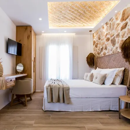 Arsenis Luxury Villa *