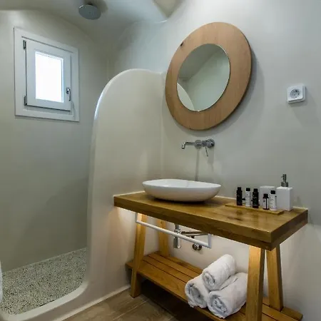 Arsenis Luxury Villa