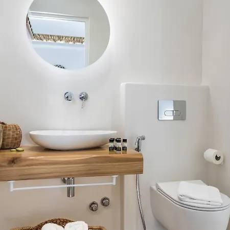 Arsenis Luxury Villa