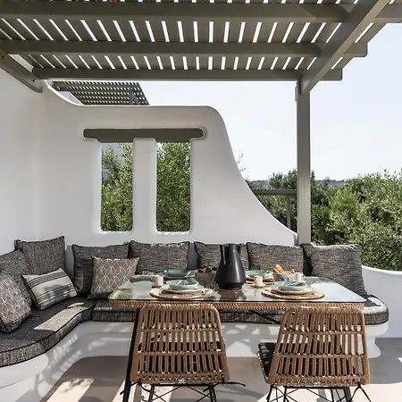 Arsenis Luxury Villa *